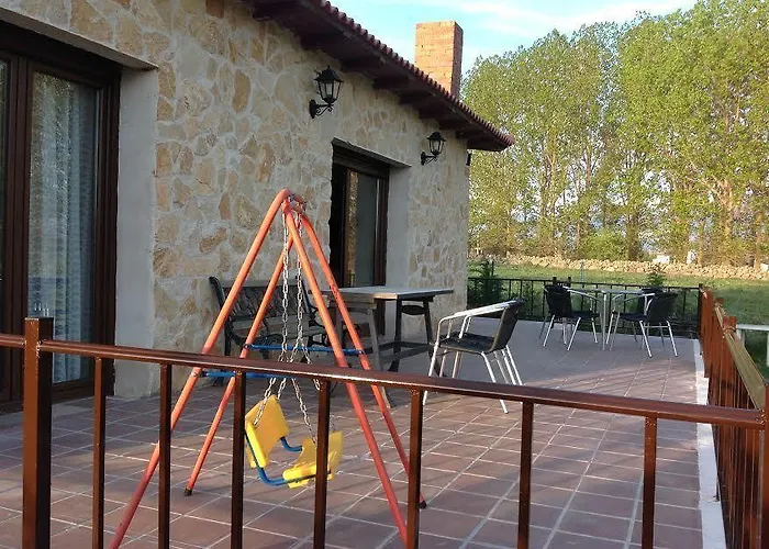 Vivienda De Uso Turistico El Nido Летний дом Ла-Серрада